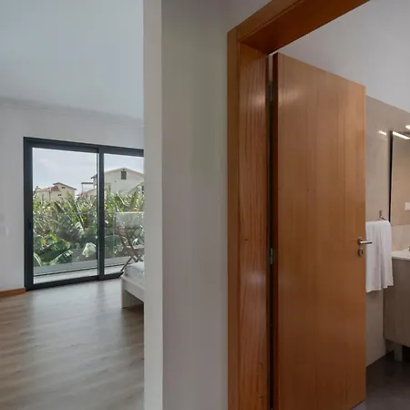 Germana House By An Island 度假居 *